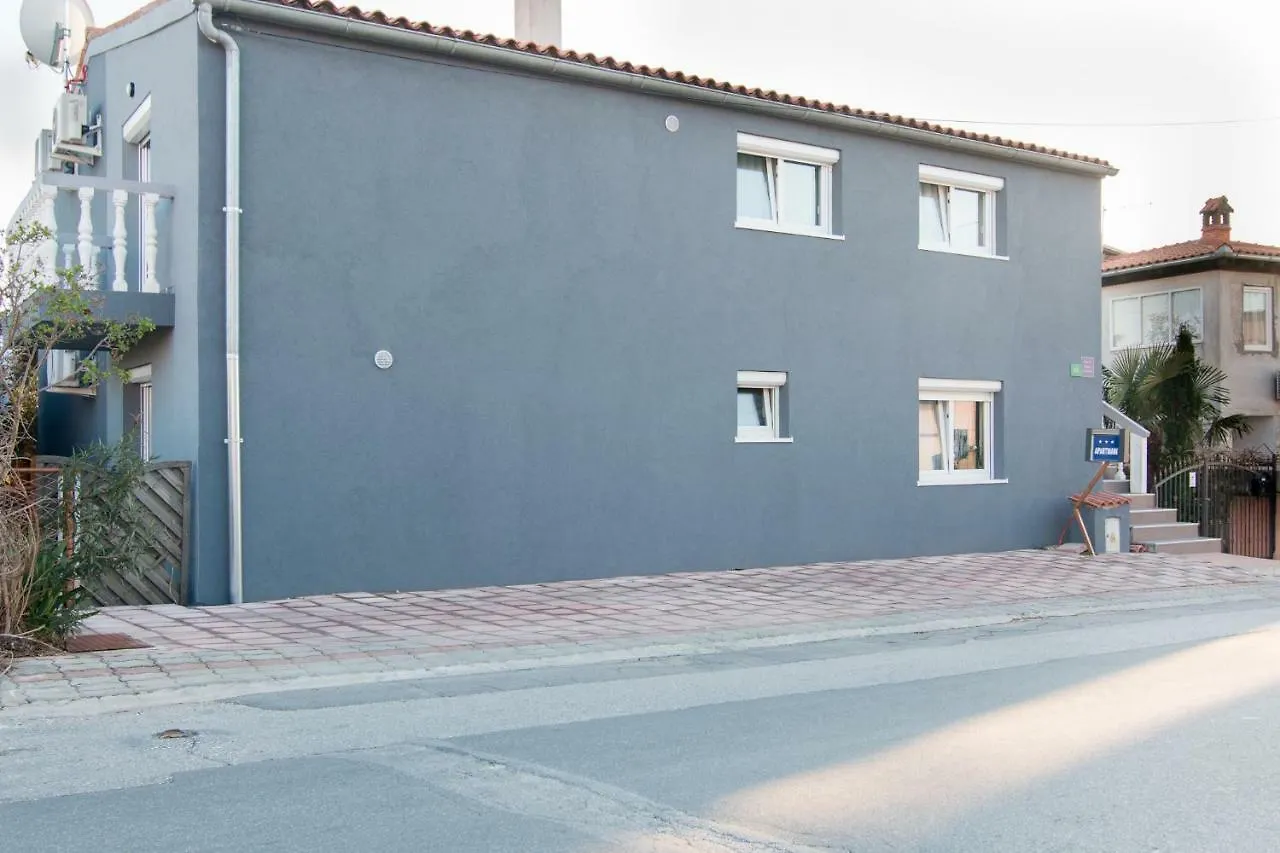 Apartment Apartman Elma Pula