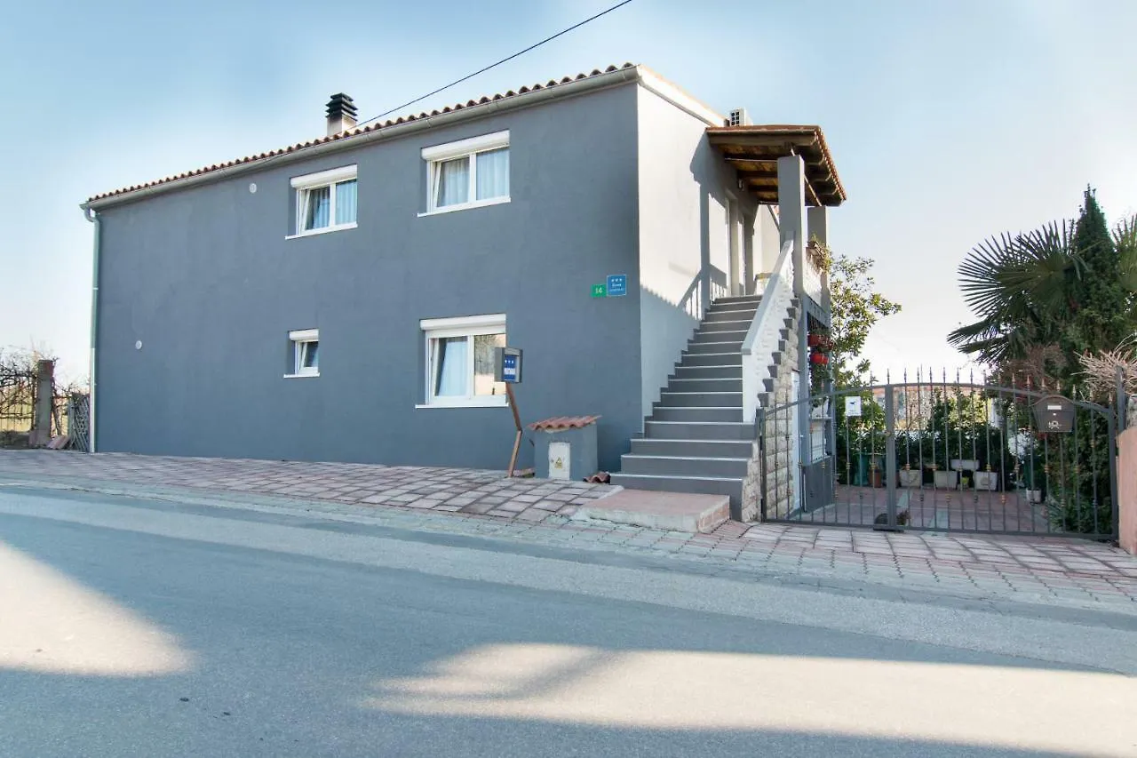 Apartman Elma Pula Apartment